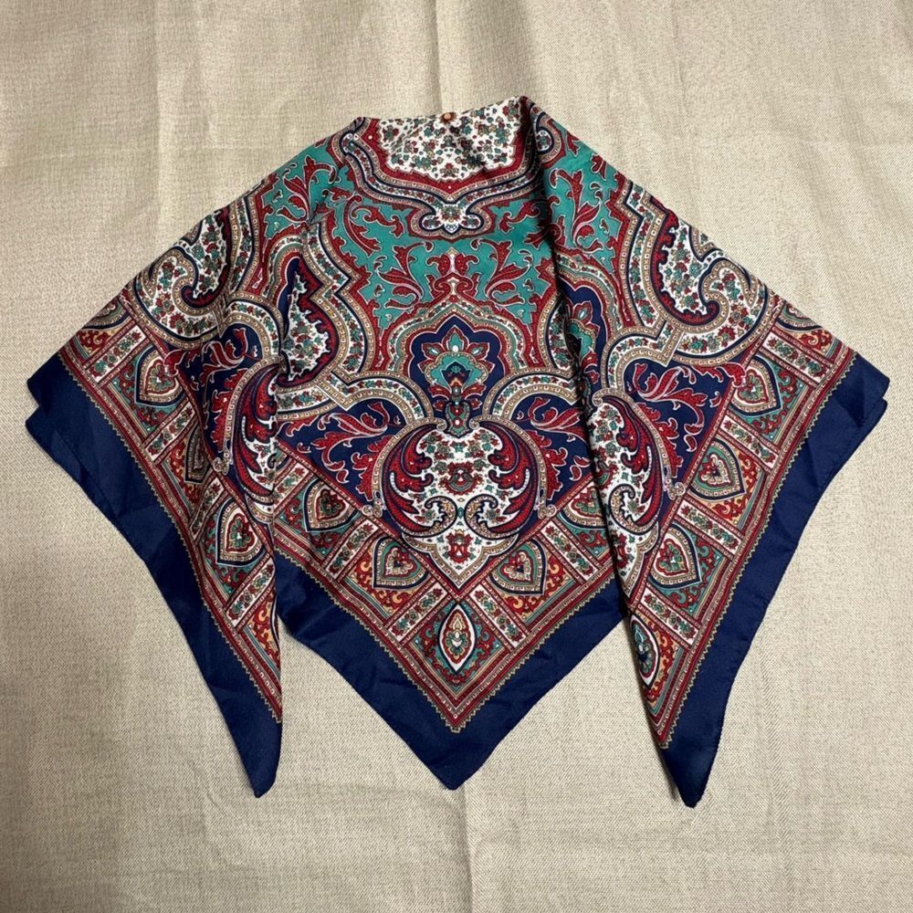 Vintage Silk Twill Paisley Scarf Navy Teal Red 30” Sq. Classic Medallion Print - Picture 6 of 9